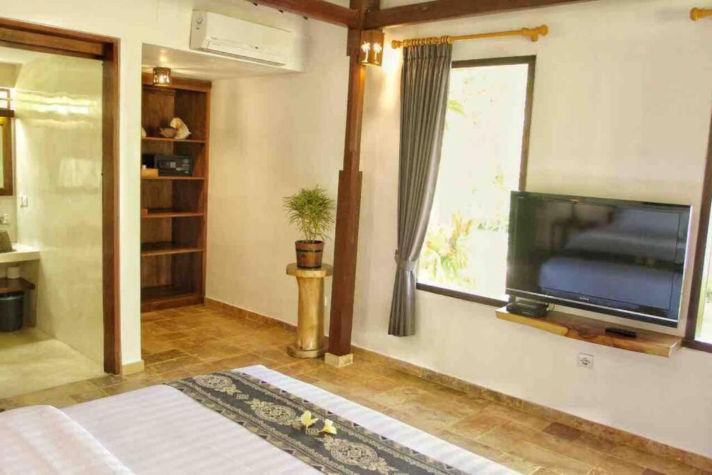 Villa Serene & Spa Mangsit ภายนอก รูปภาพ
